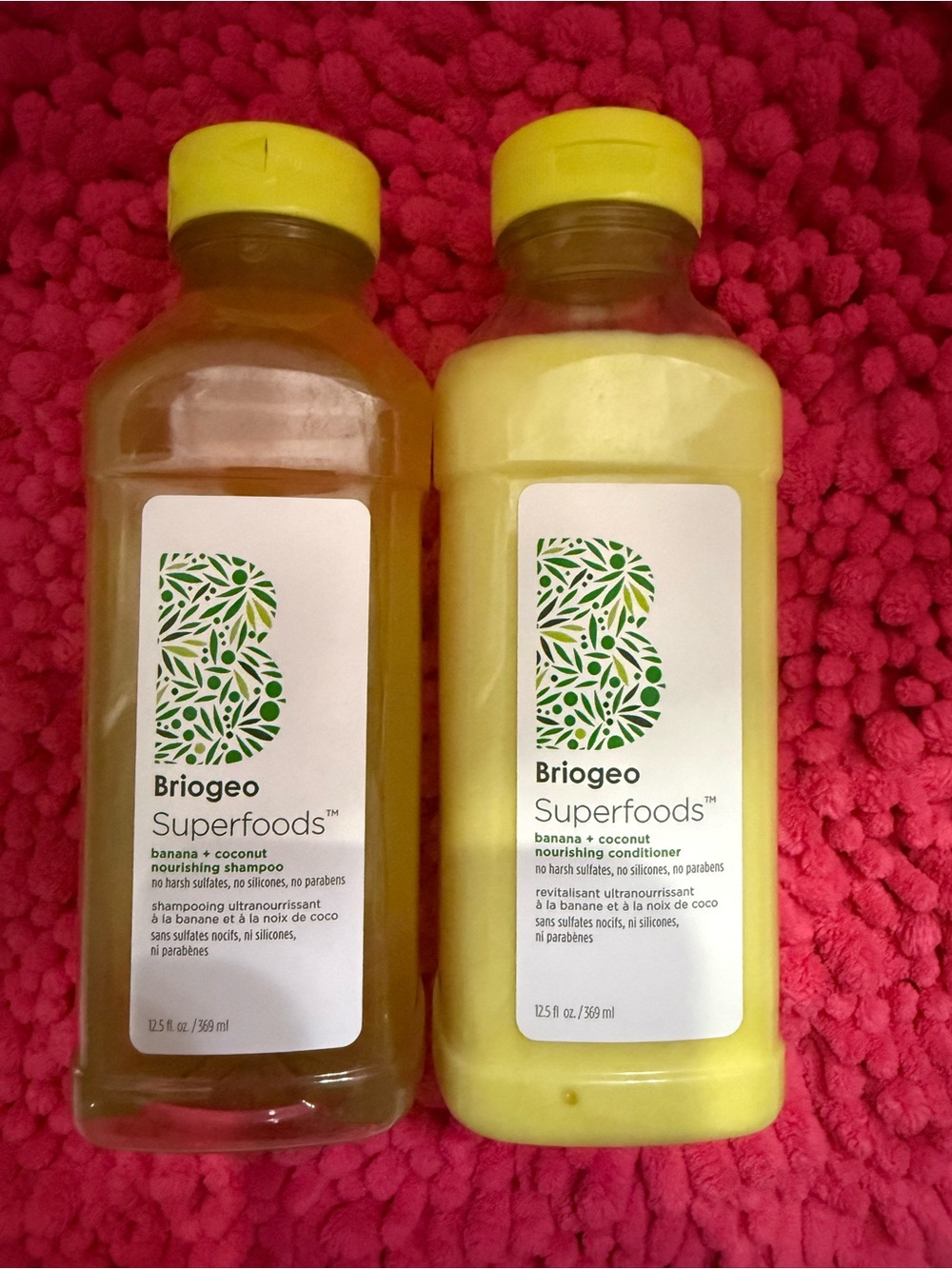 Briogeo Superfoods Banana + Coconut Shampoo & Conditioner - Yellow